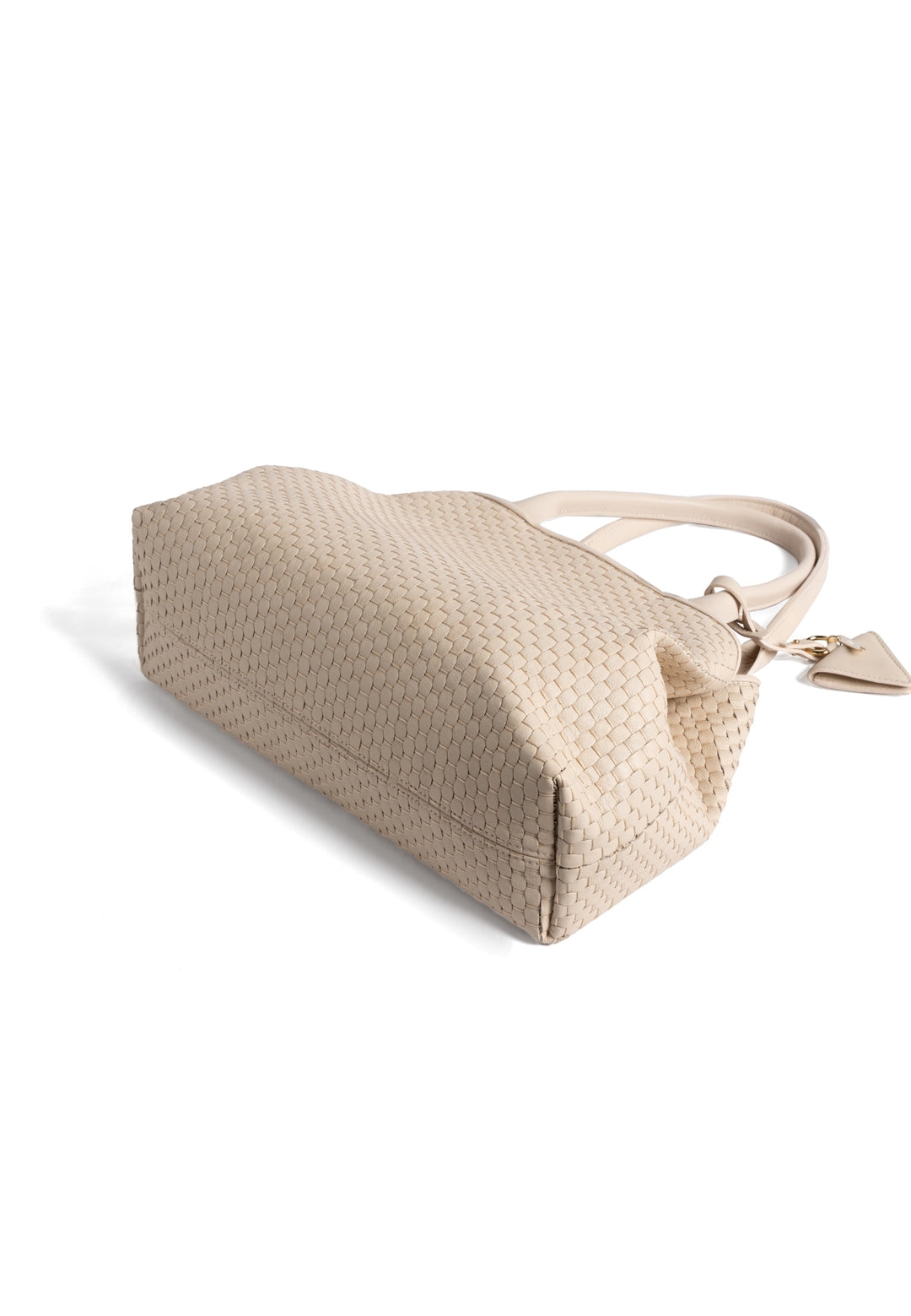 Elegant Woven Beige Handbag with Short Handles and a Keychain Accessory