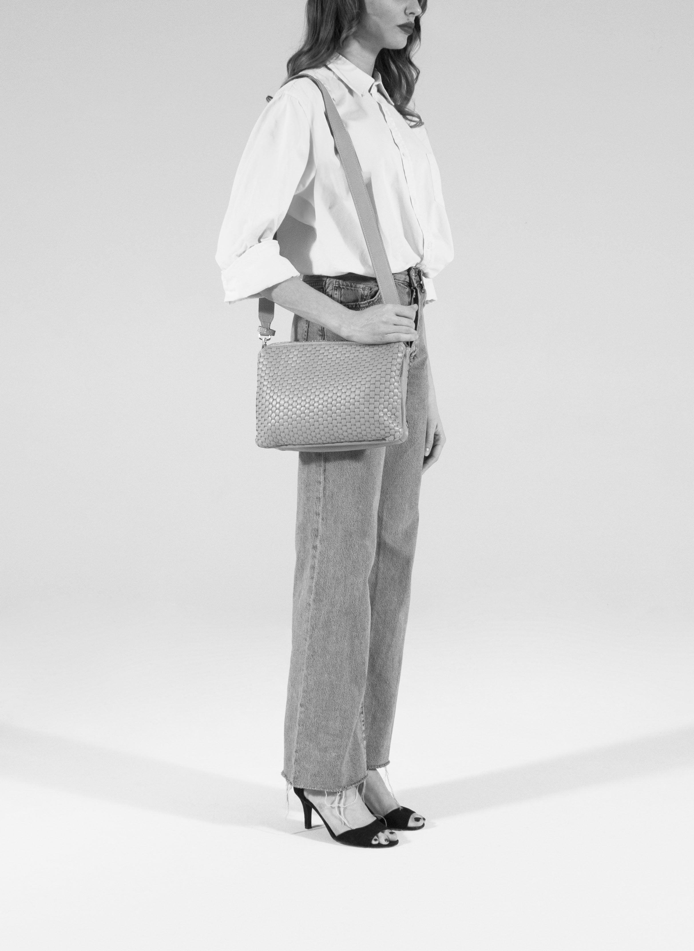 Tessa | Women's bucket bag in leather color caramel – Il Bisonte
