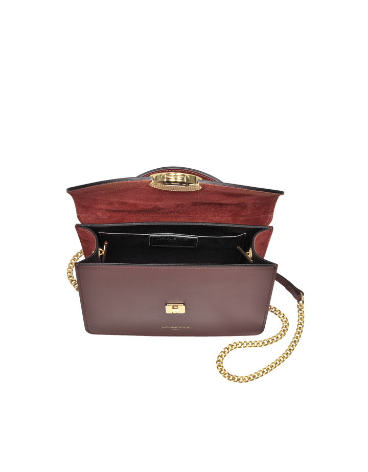 Elegant brown leather handbag with gold chain strap and open interior view