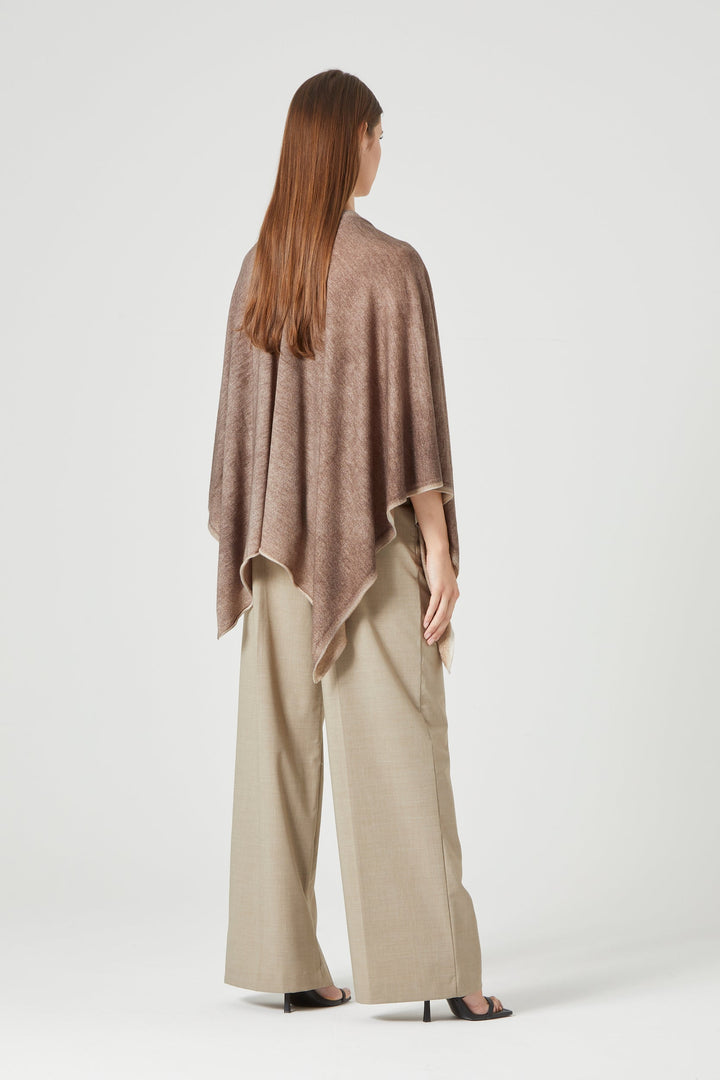 Cape Knitted Spray Brown