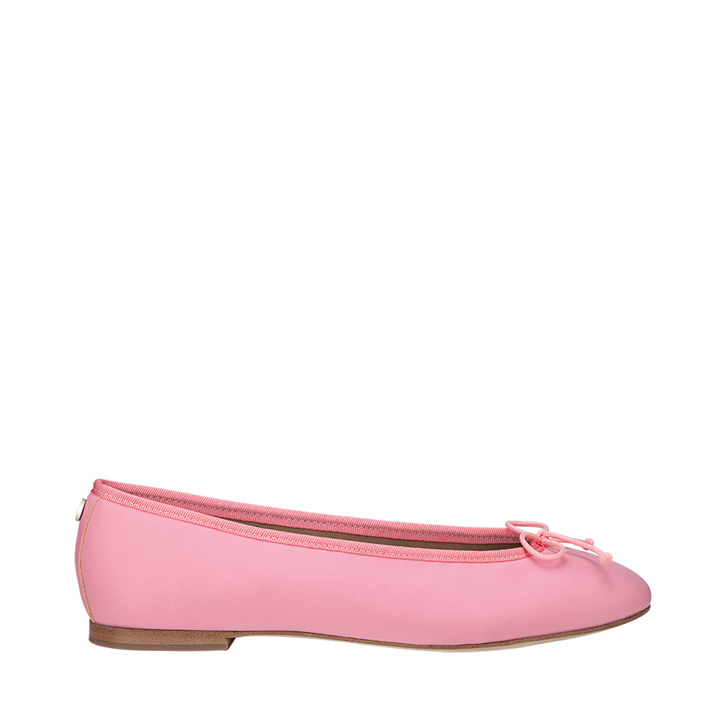 Pink ballet flat shoe with bow detail